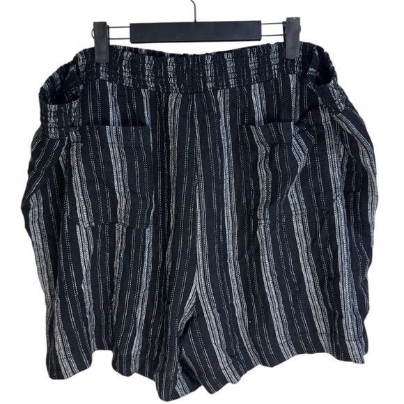 Briggs Ladies Linen Blend Short - 3X - Picture 2 of 4